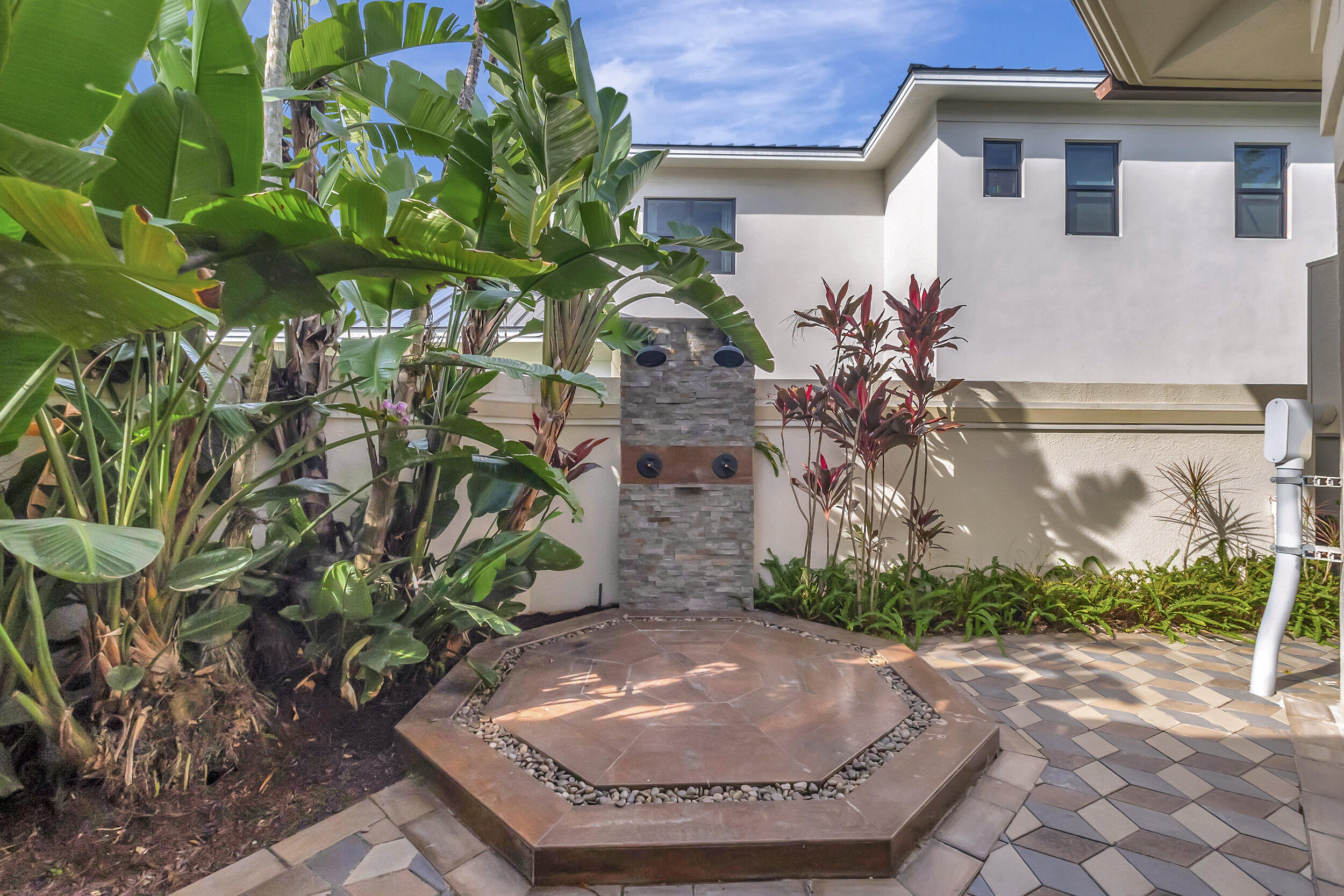 7555 Mandarin Drive