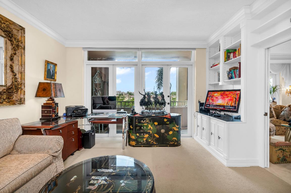 300 SE 5th Avenue Unit: 4160