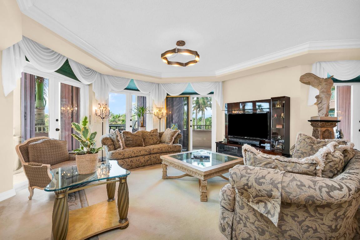 300 SE 5th Avenue Unit: 4160