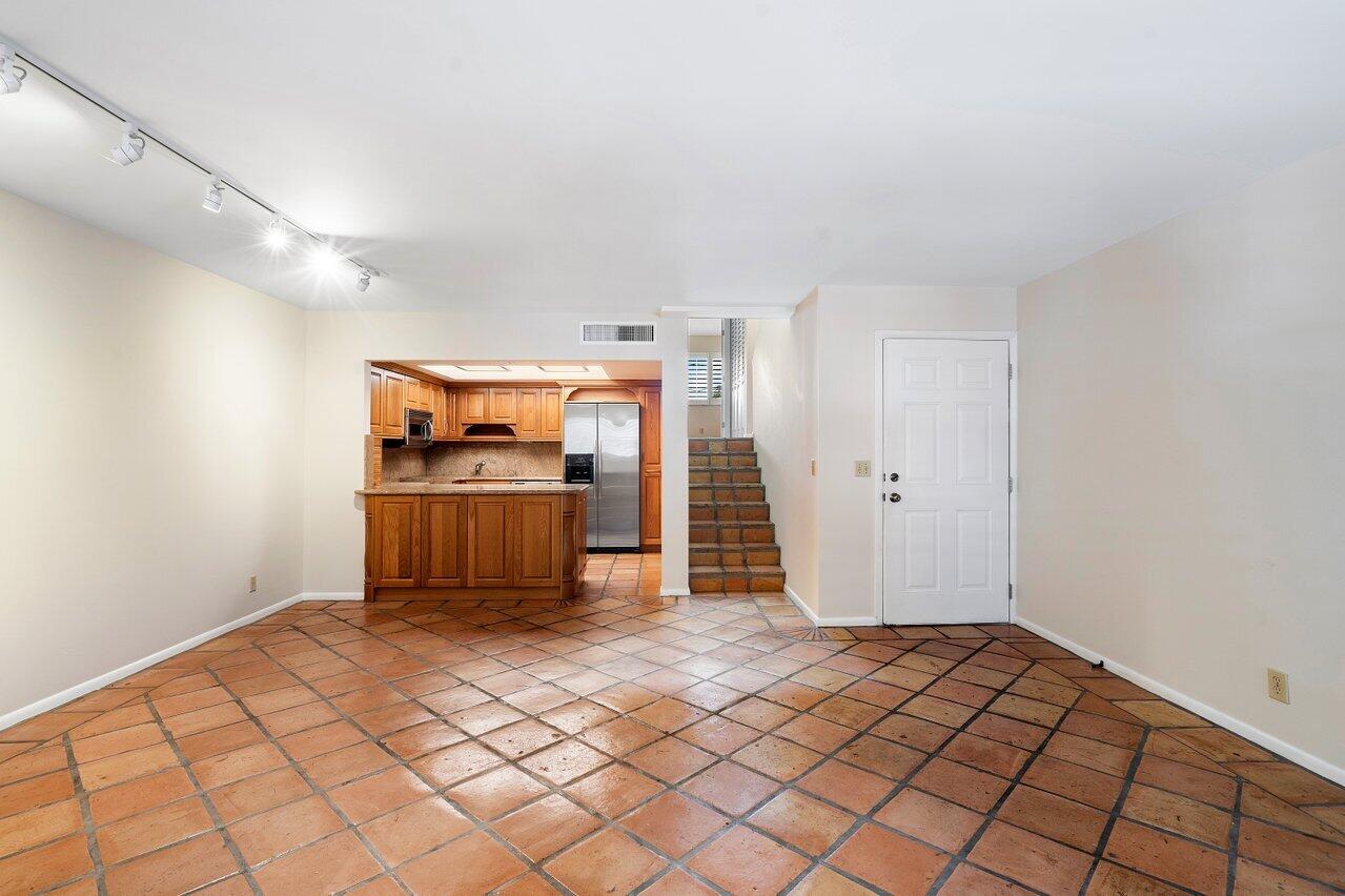 250 S Ocean Boulevard 261