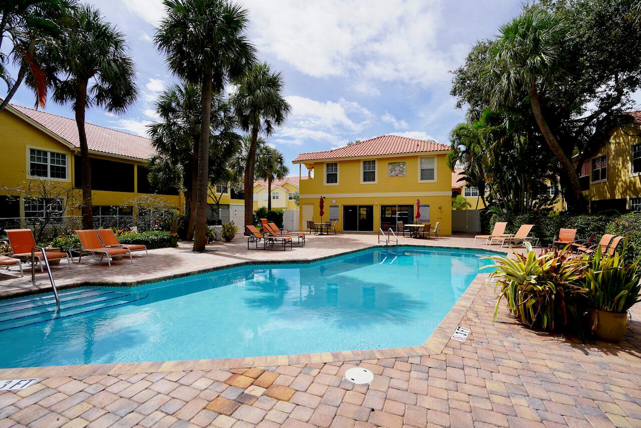 2121 S Ocean Boulevard 804