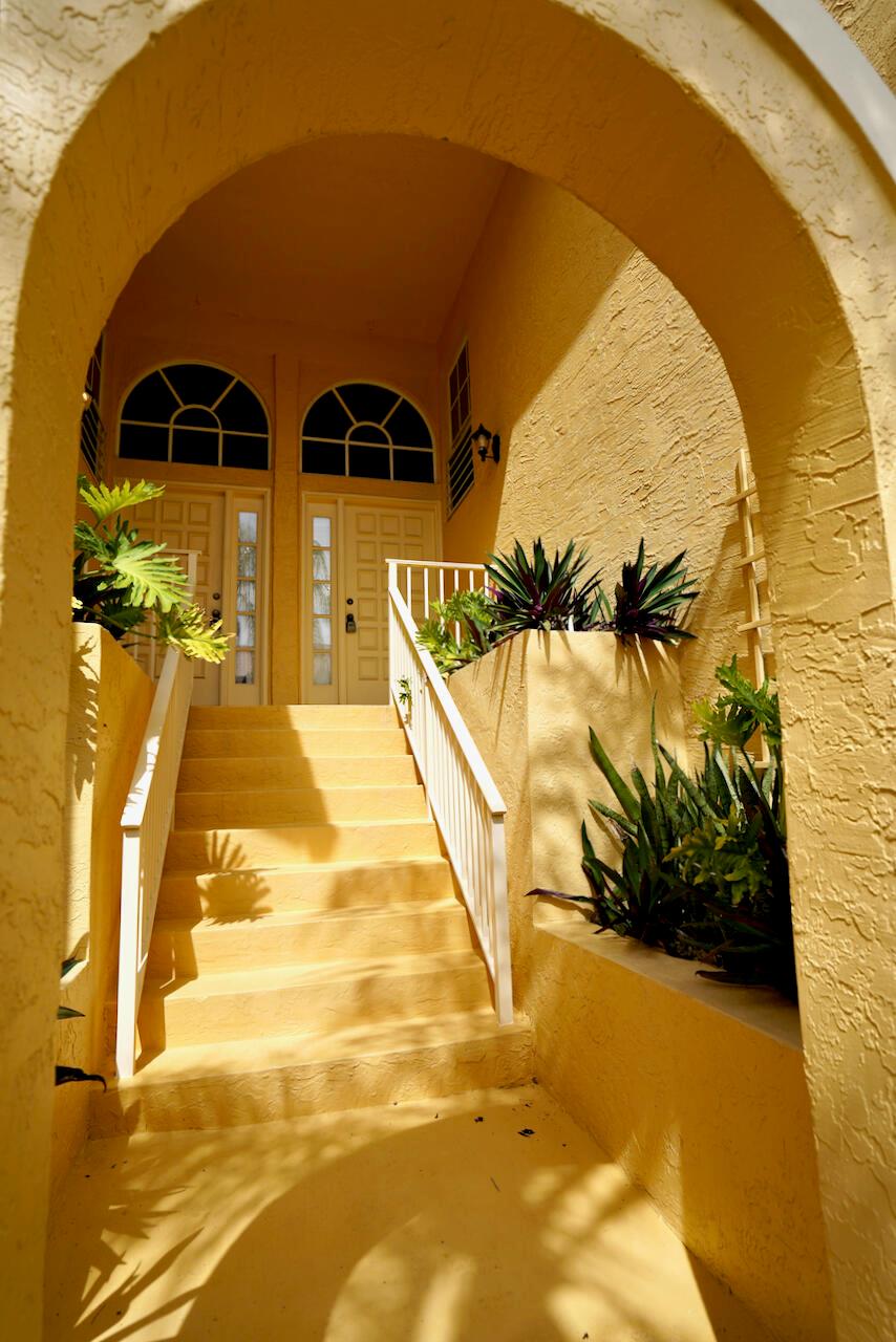 2121 S Ocean Boulevard 804