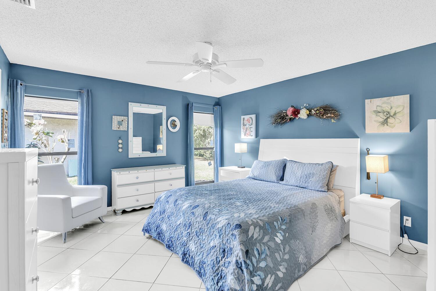 6335 Hitchin Post Way