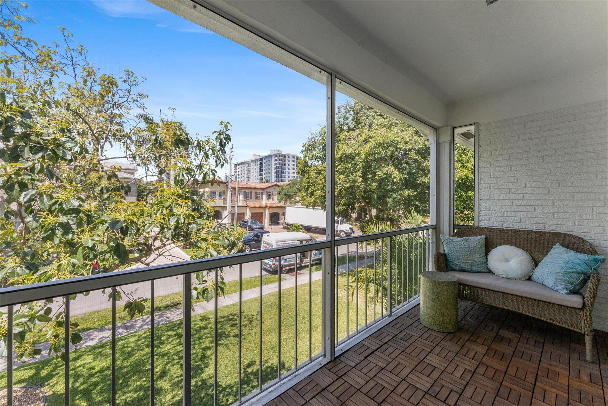 301 Venetian Drive 13