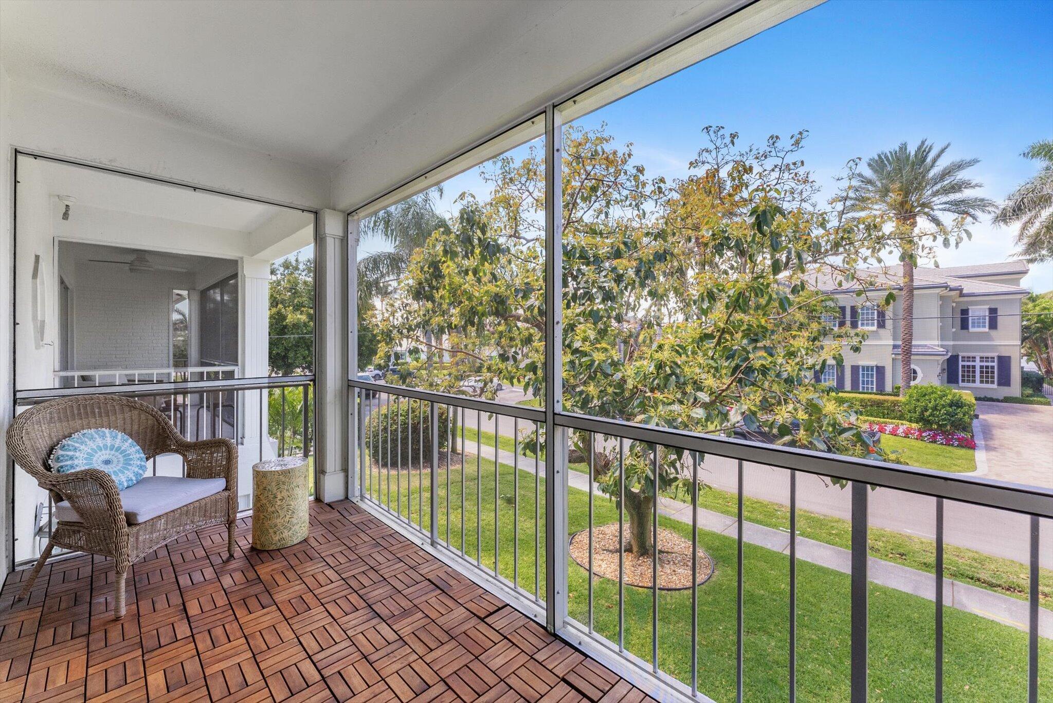 301 Venetian Drive 13