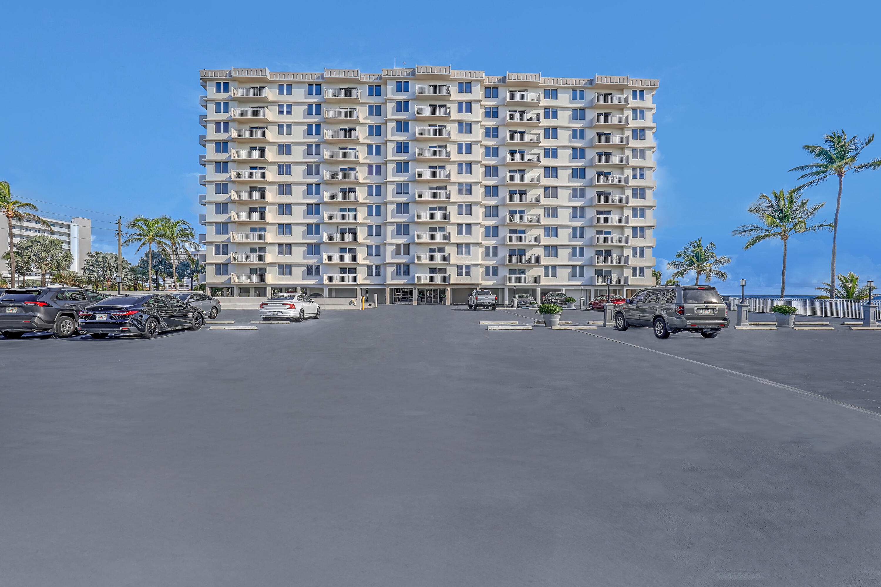 3301 S Ocean Boulevard 905