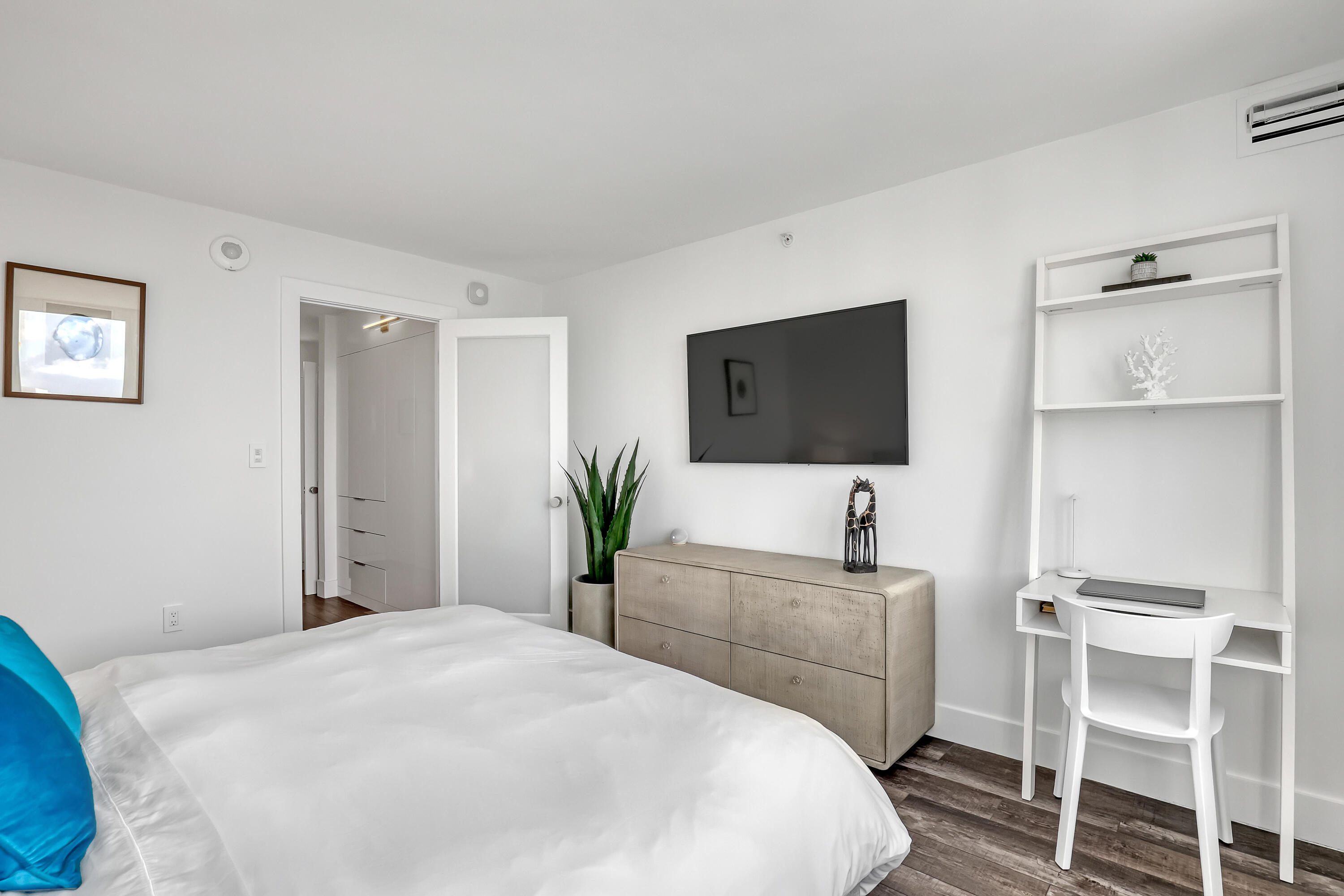 3301 S Ocean Boulevard 905