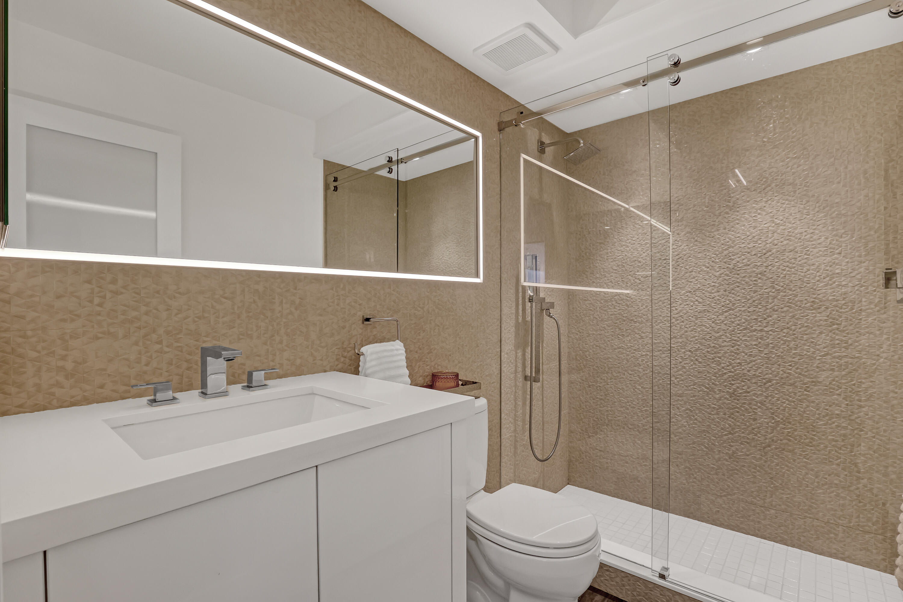 3301 S Ocean Boulevard 905