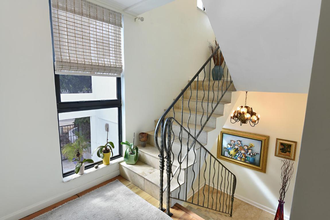 250 S Ocean Boulevard 258