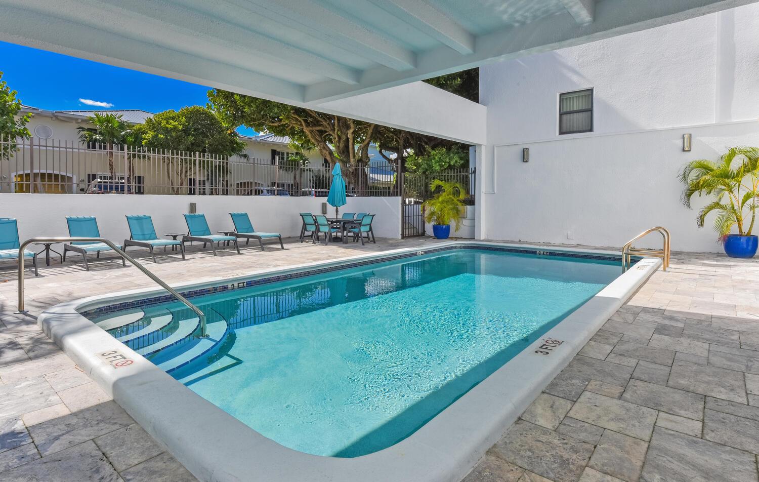 250 S Ocean Boulevard 258