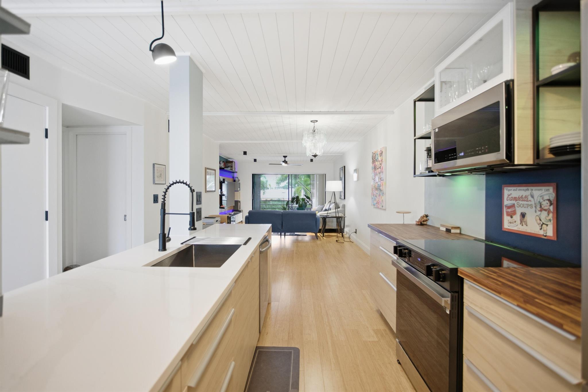 2600 SW 22nd Avenue 906