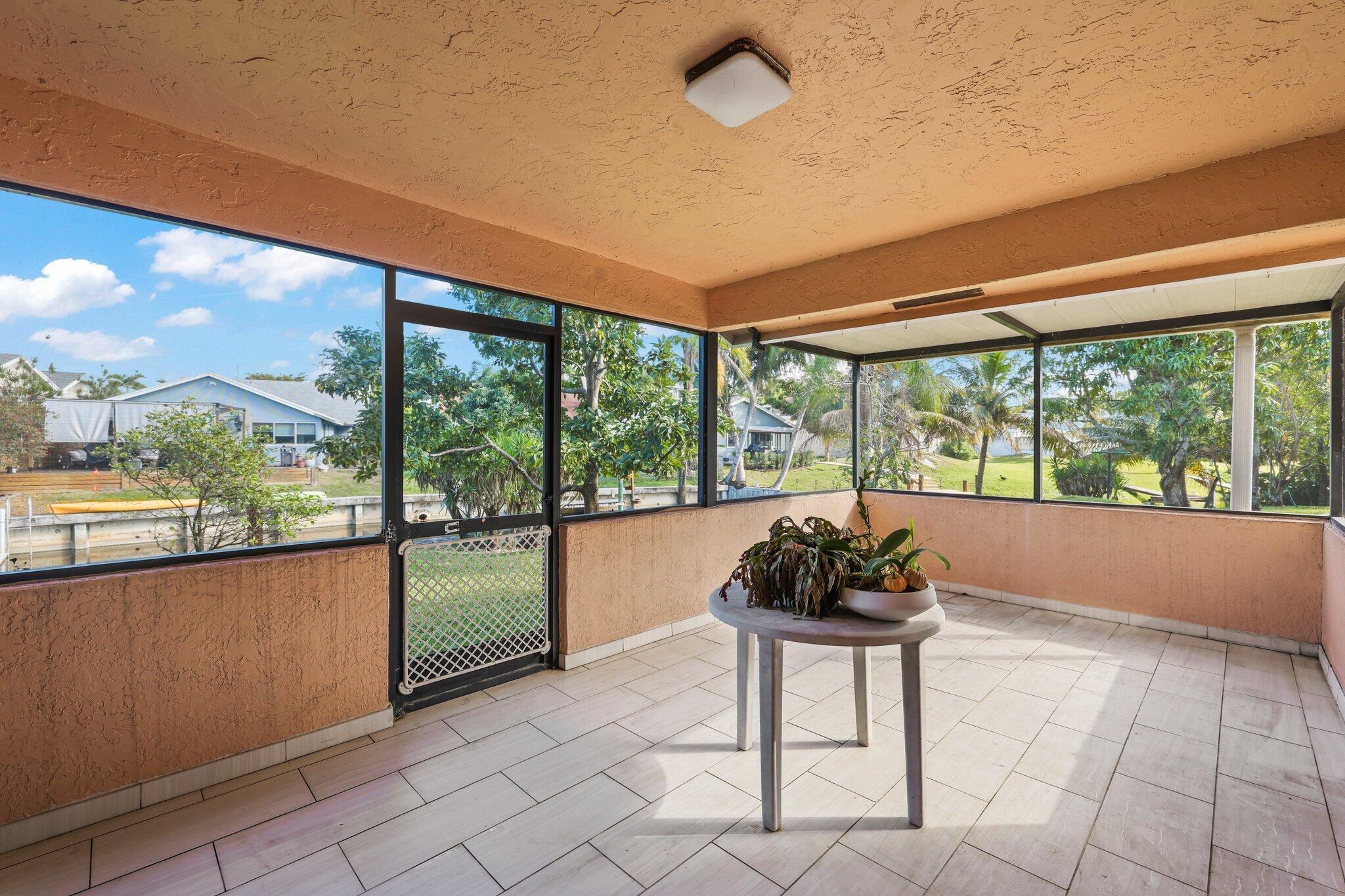 1235 NW 19th Terrace