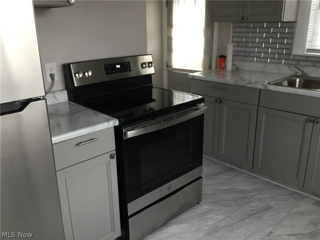 1193 Greenwood Avenue