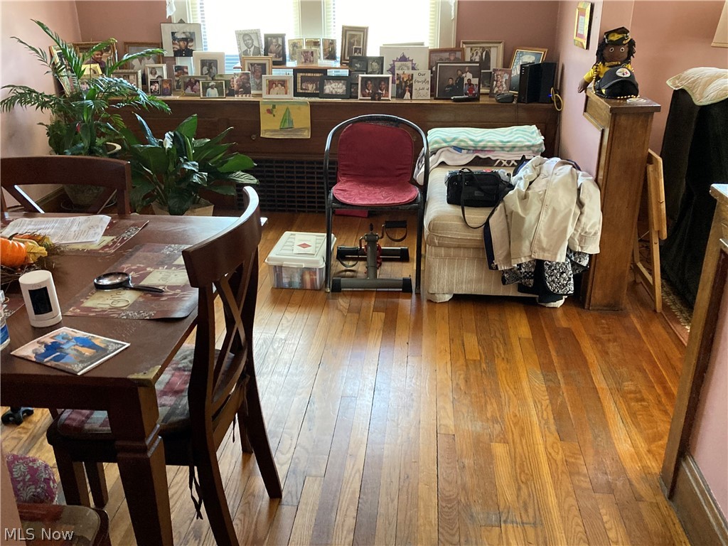 725 E Glenwood Avenue