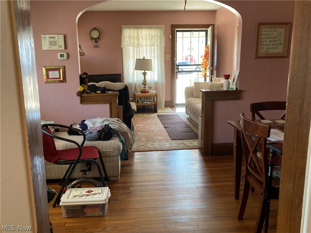 725 E Glenwood Avenue