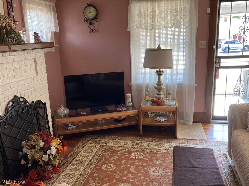 725 E Glenwood Avenue