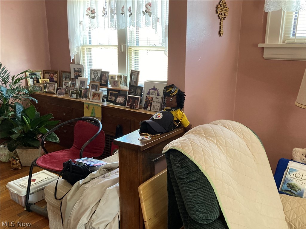 725 E Glenwood Avenue