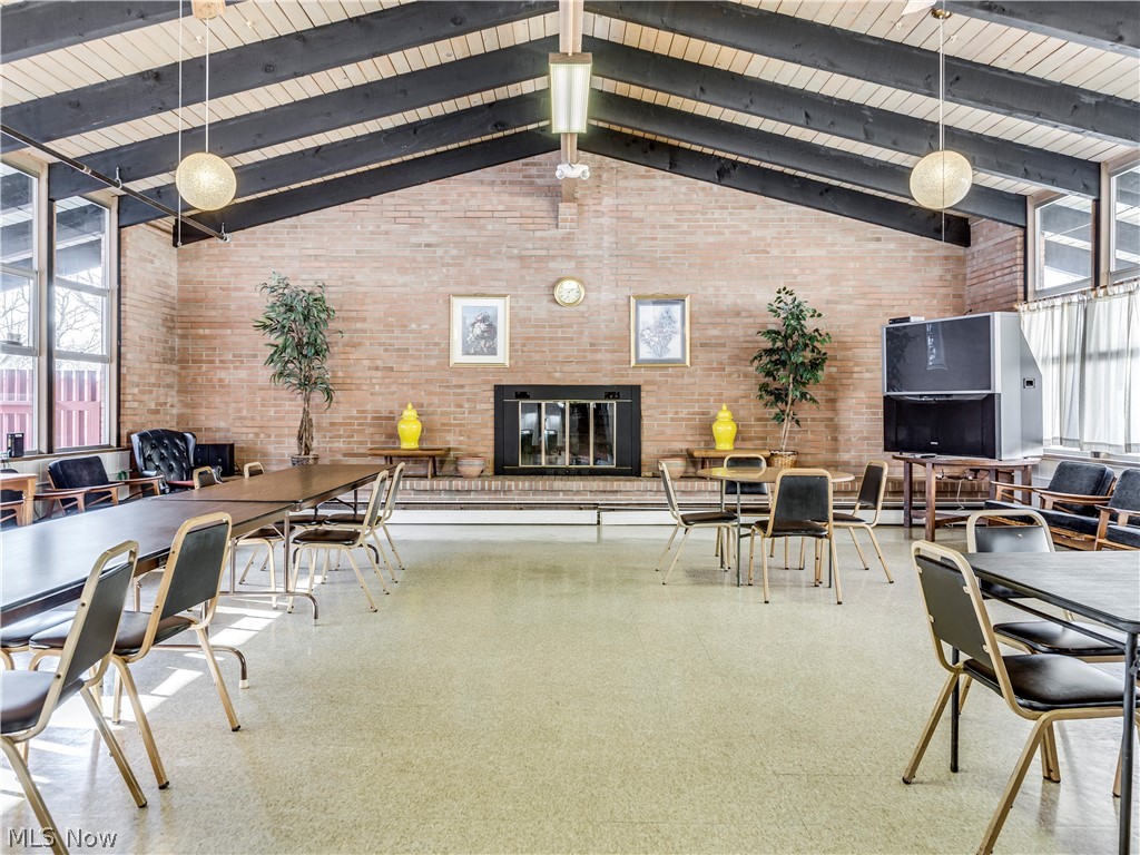 2331 E Market Street Unit: 209