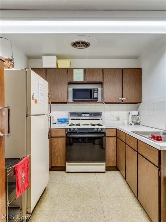 2331 E Market Street Unit: 209