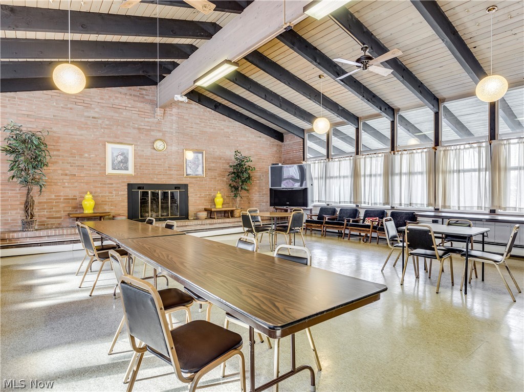 2331 E Market Street Unit: 209