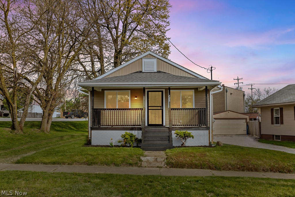 725 E Glenwood Avenue