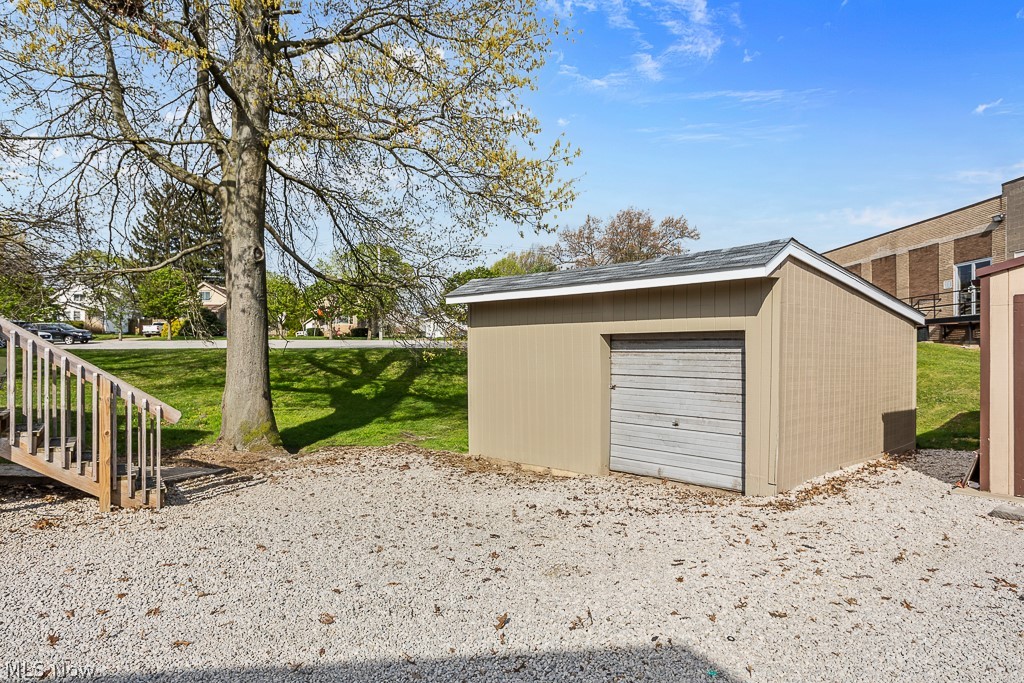 725 E Glenwood Avenue