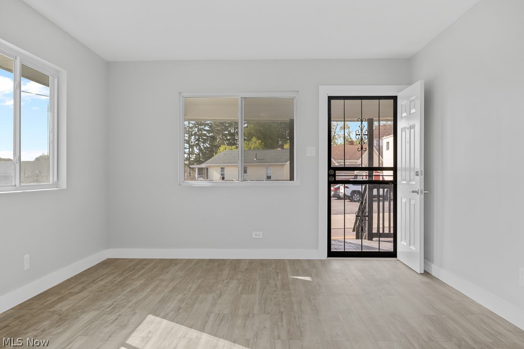 725 E Glenwood Avenue