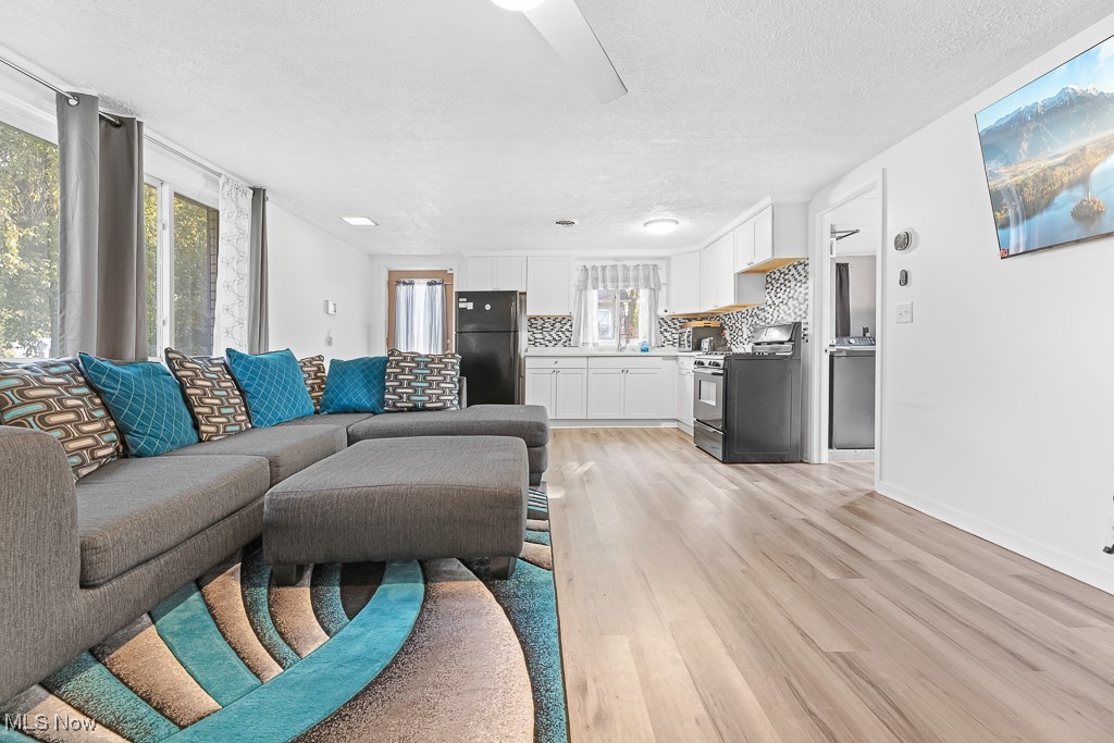 1644 State Route 303