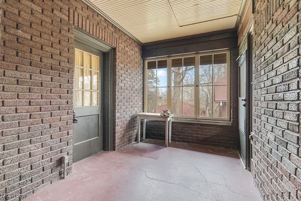 245 Merriman Road