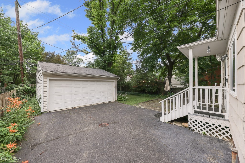 3266 Avalon Road