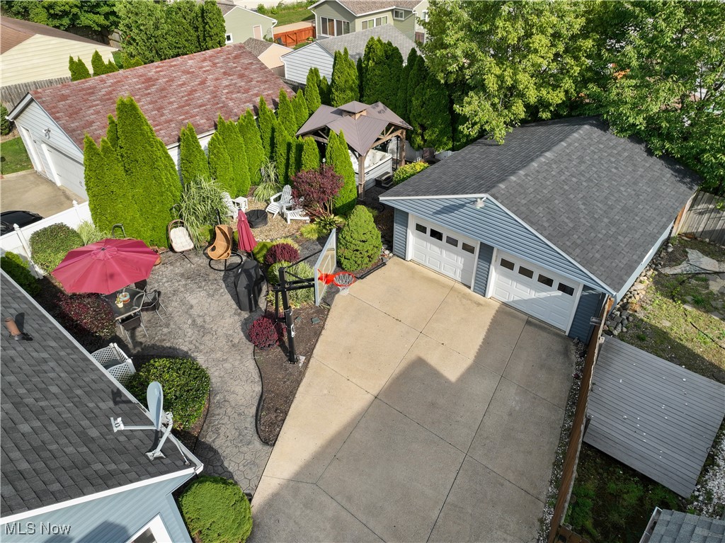 223 Lehigh Avenue