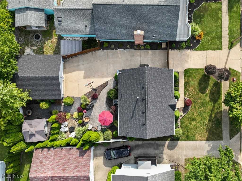 223 Lehigh Avenue