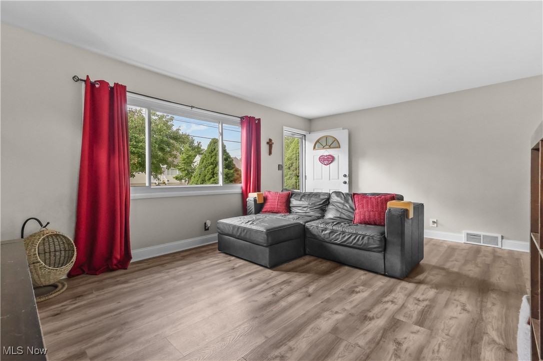 223 Lehigh Avenue