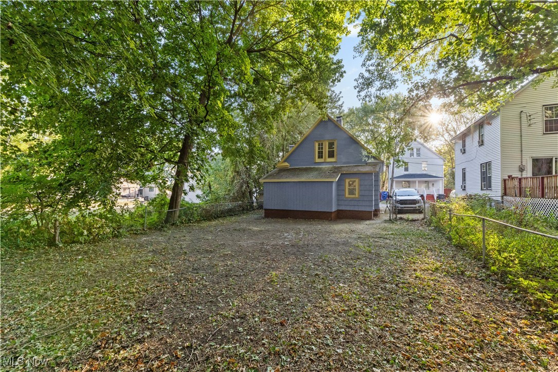 374 Gibbs Place