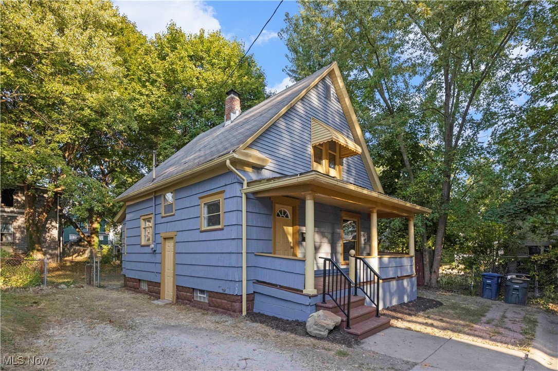 374 Gibbs Place