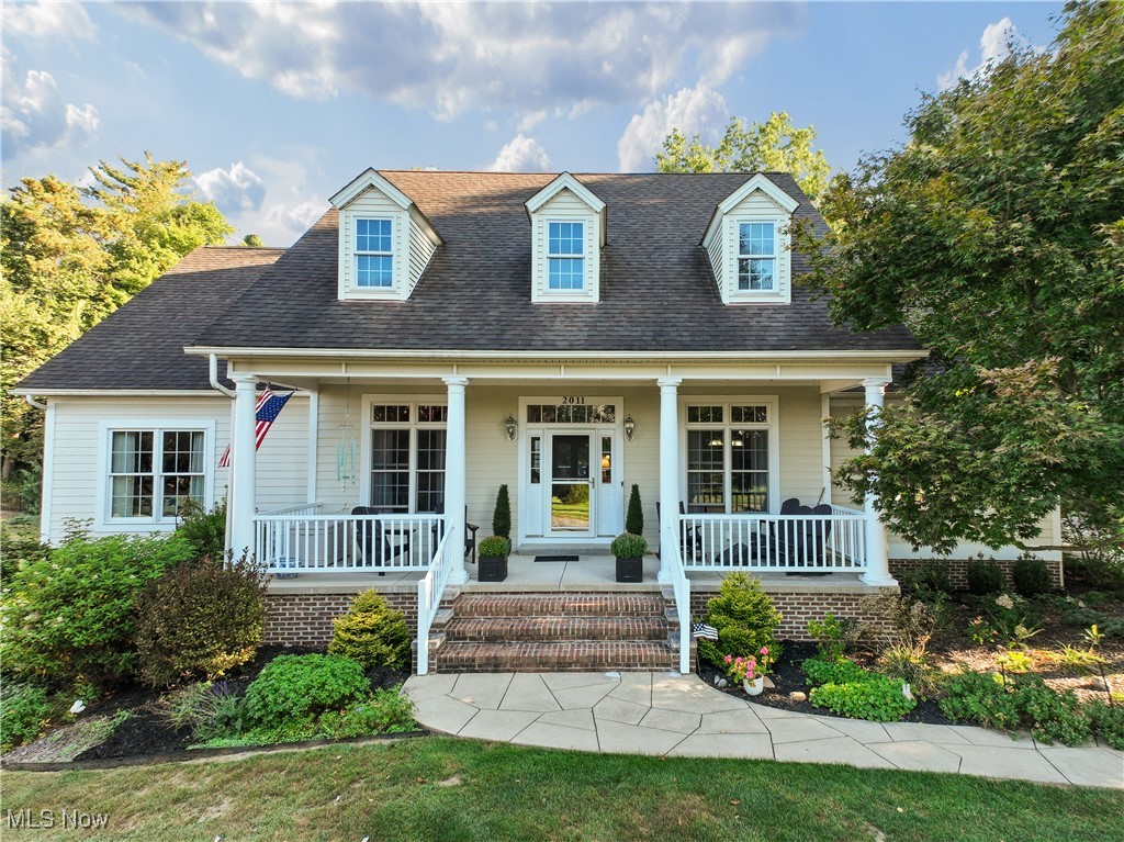 2011 E Swan Lake Circle