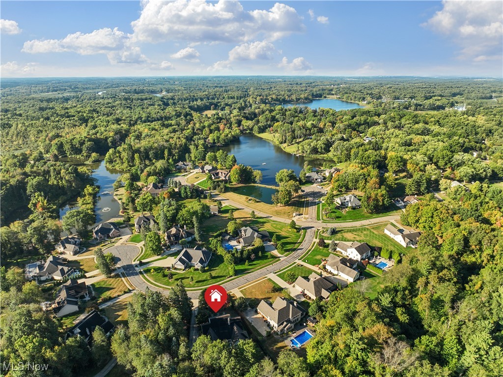 2011 E Swan Lake Circle