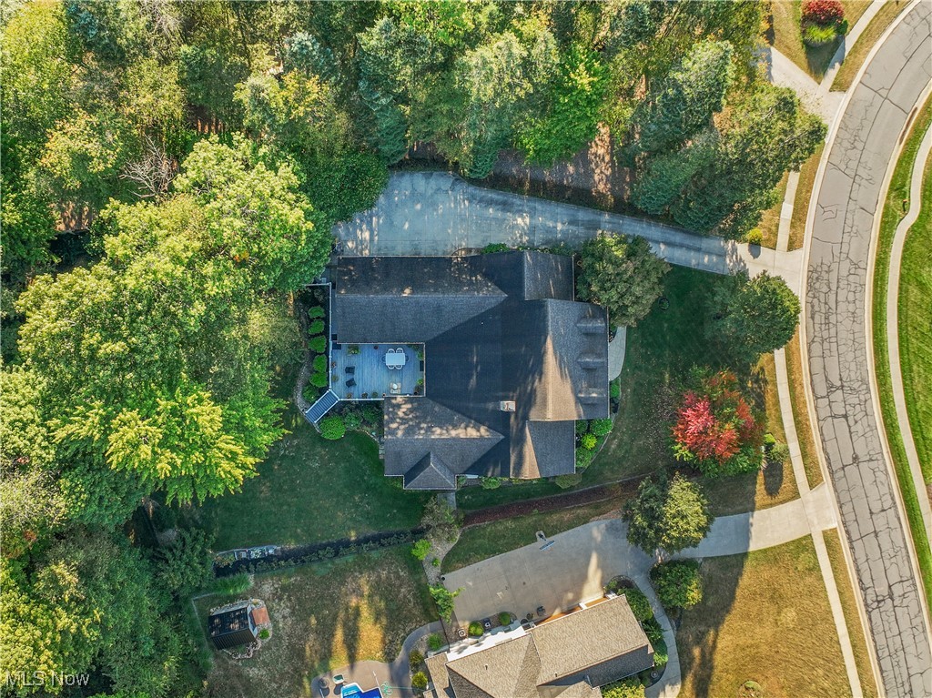 2011 E Swan Lake Circle