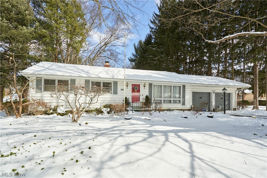 1605 Centerview Drive