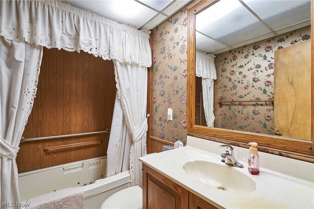 1605 Centerview Drive