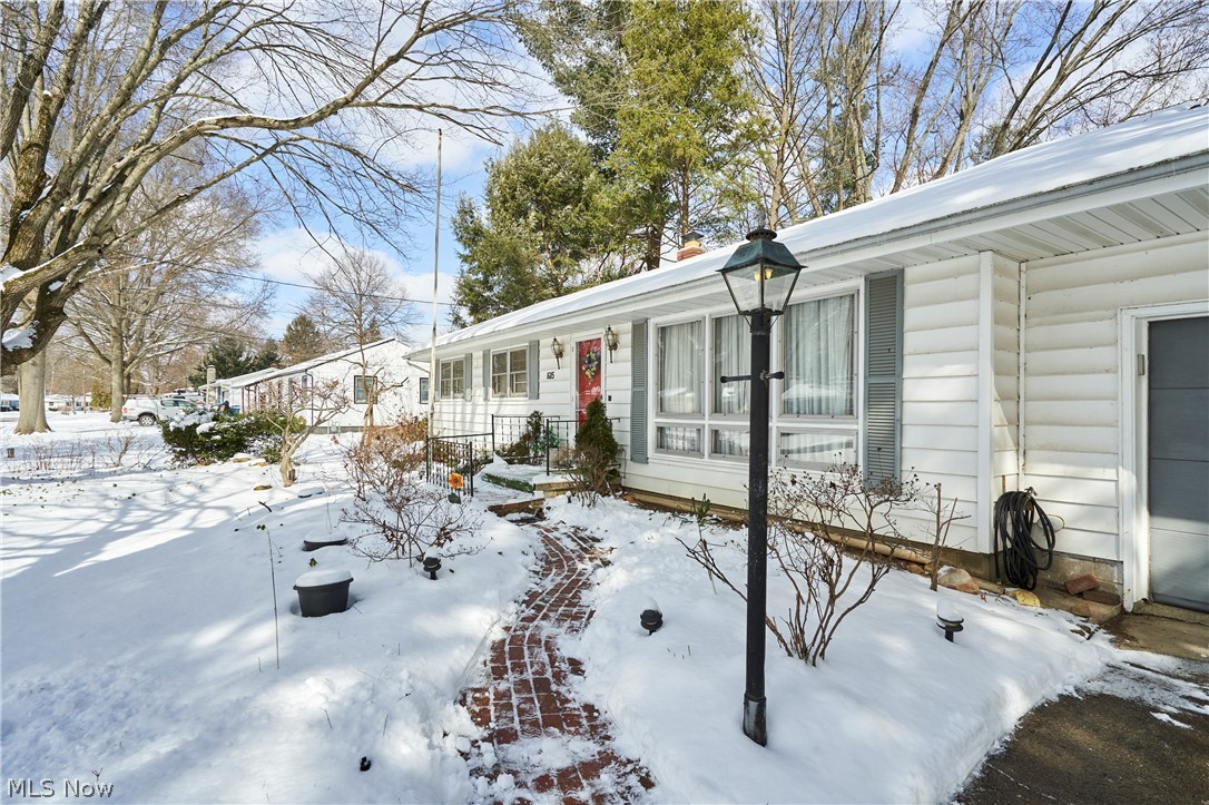 1605 Centerview Drive