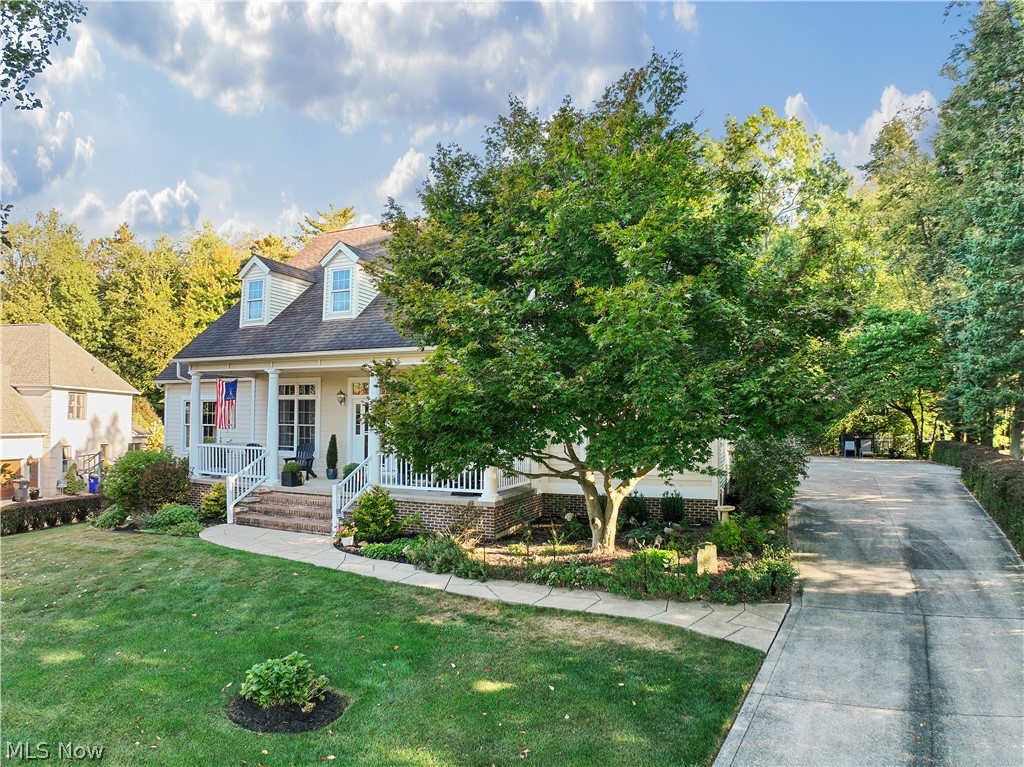 2011 E Swan Lake Circle