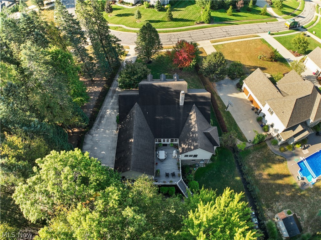 2011 E Swan Lake Circle