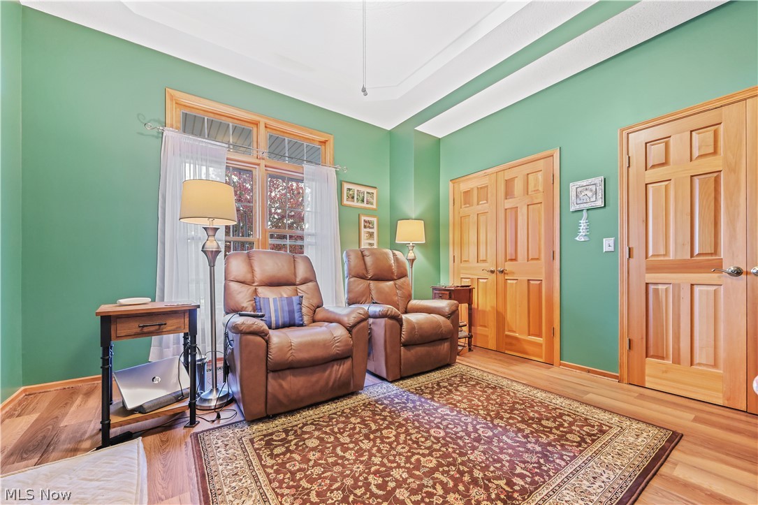 2011 E Swan Lake Circle