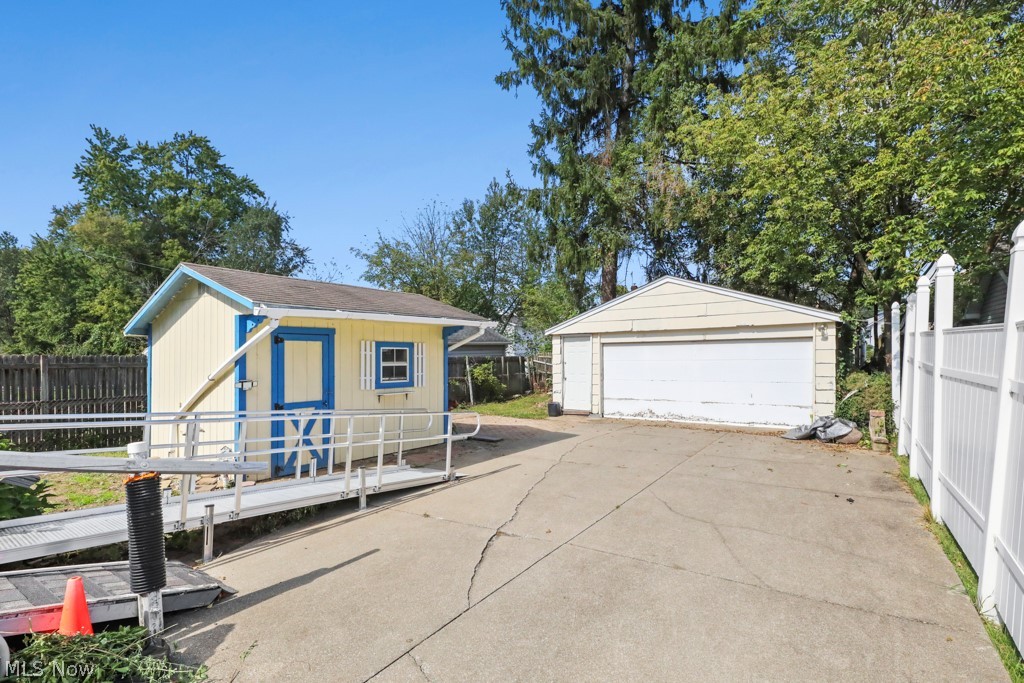 85 Youtz Avenue