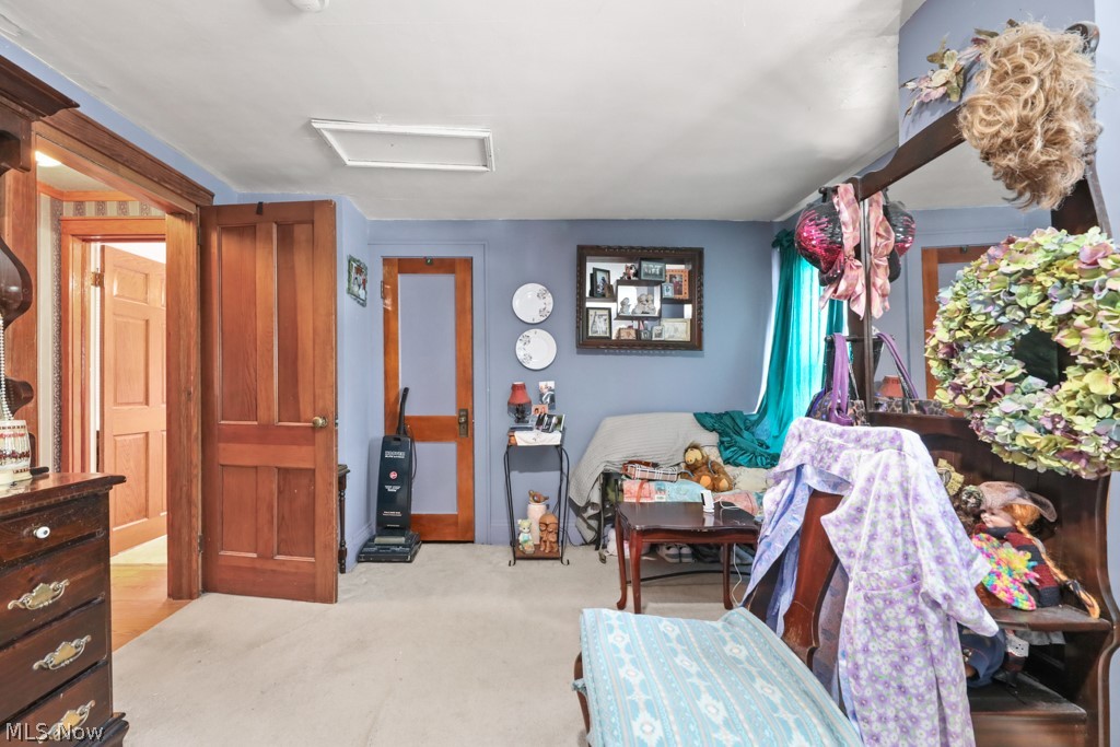 85 Youtz Avenue