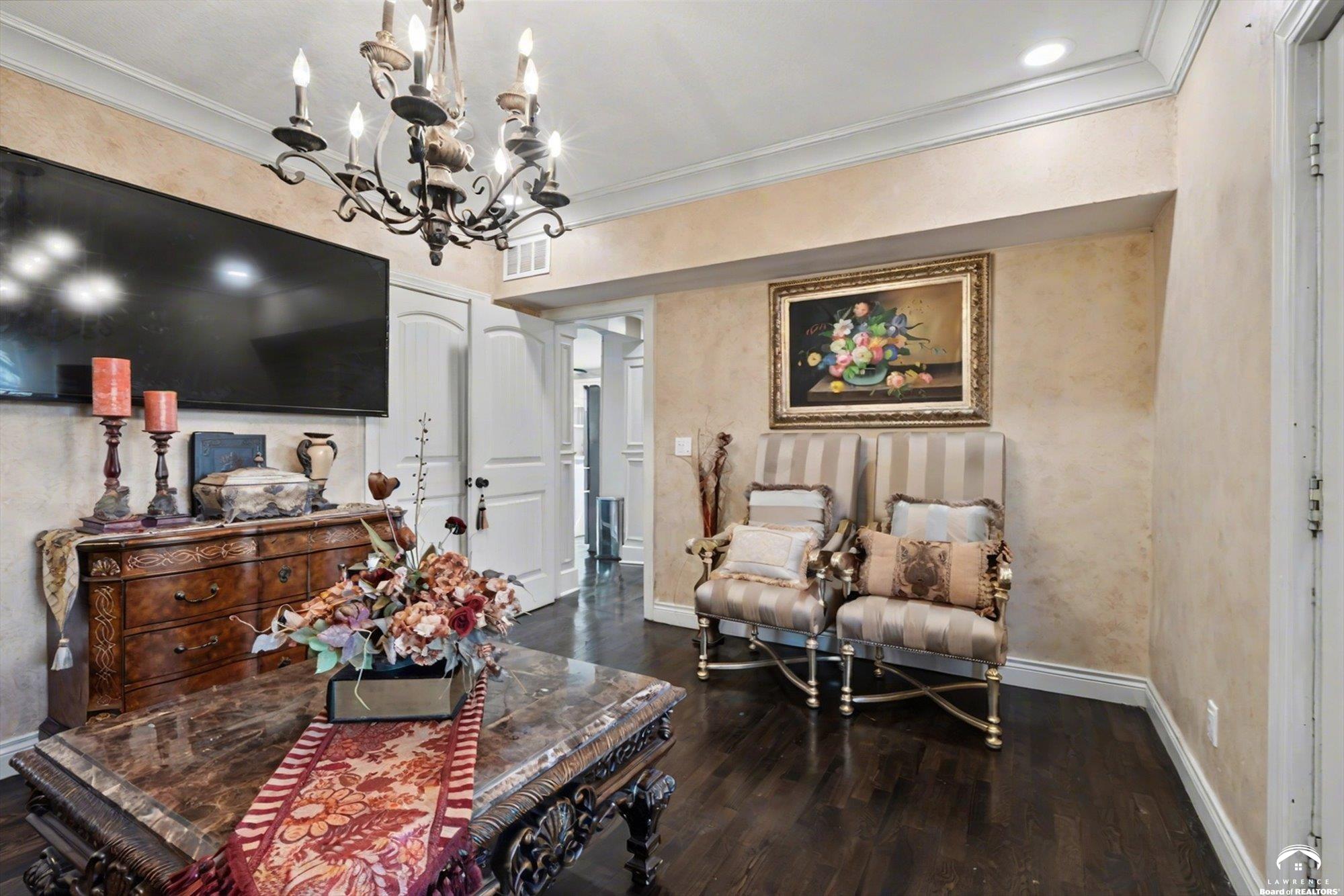 8430 Kickapoo Street