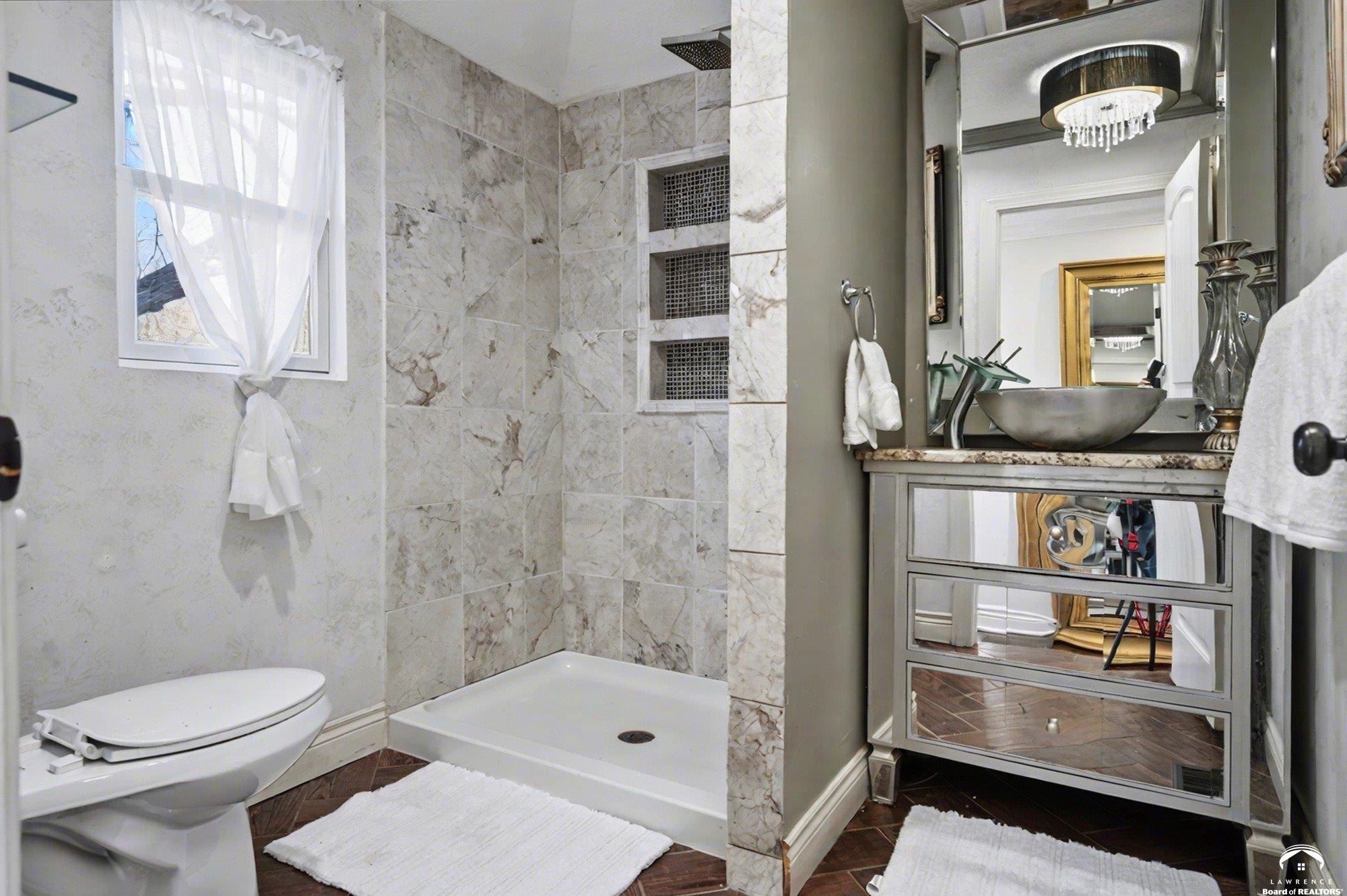 8430 Kickapoo Street