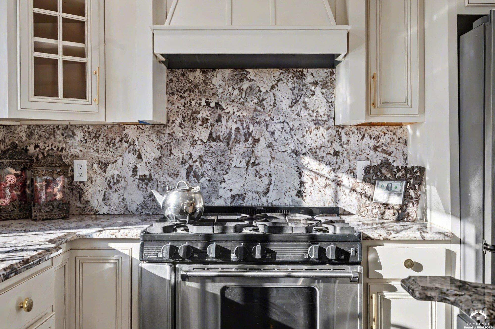 8430 Kickapoo Street