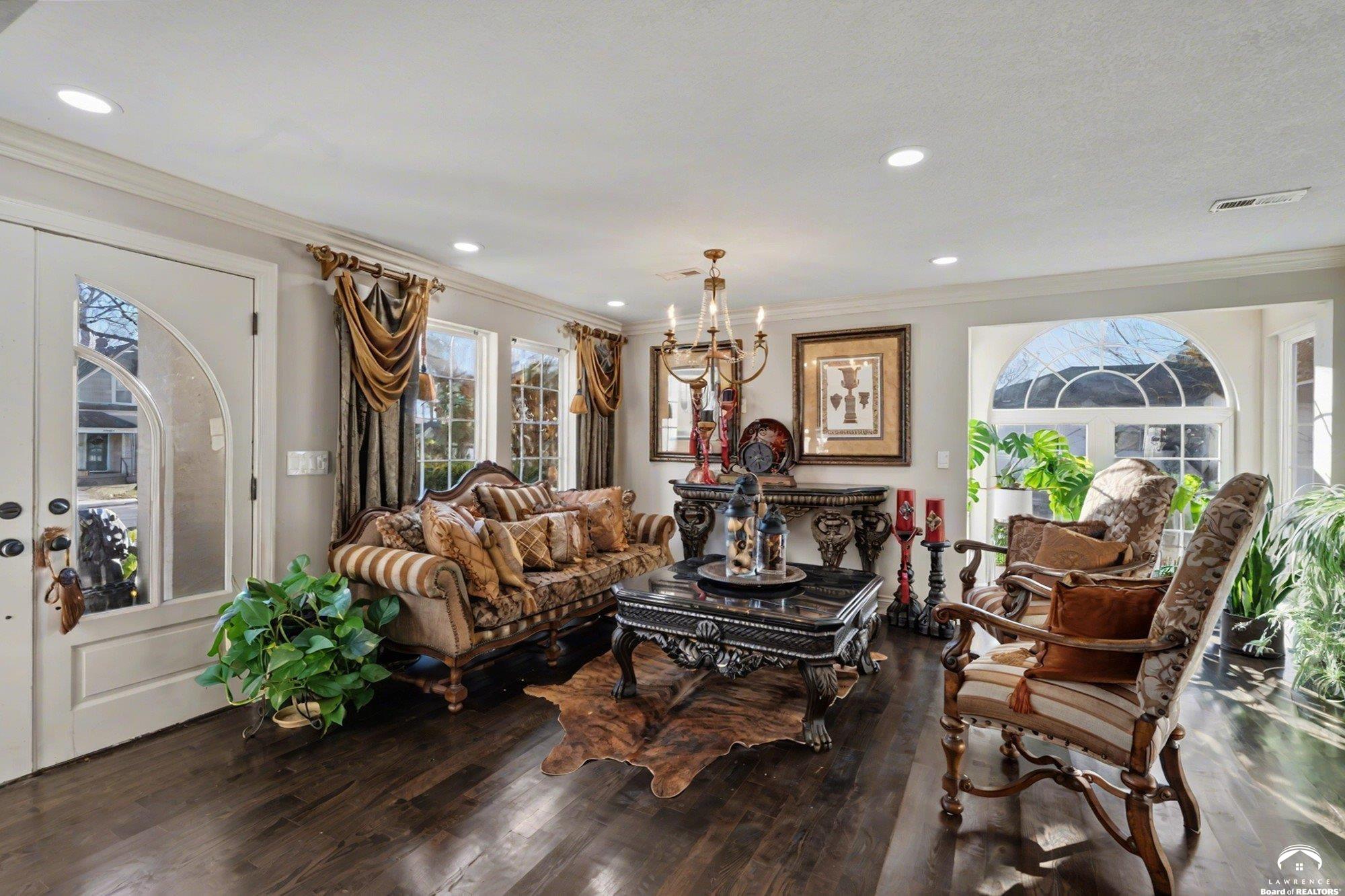 8430 Kickapoo Street